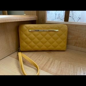 Steve Madden Wallet w/ wristlet